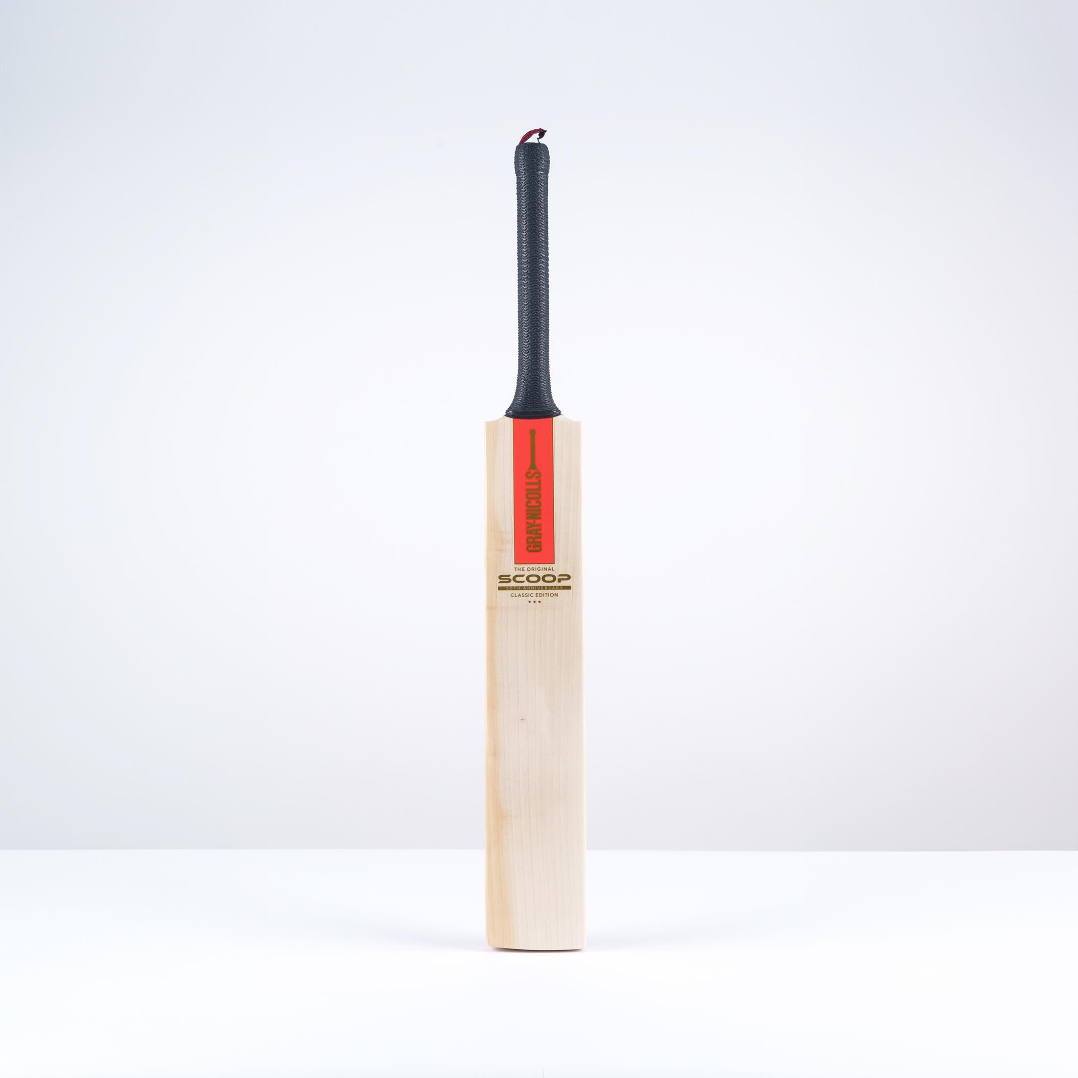 Scoop 50 Classic Edition Cricket Bat - Junior